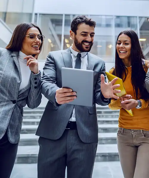 home-about-section-img-02